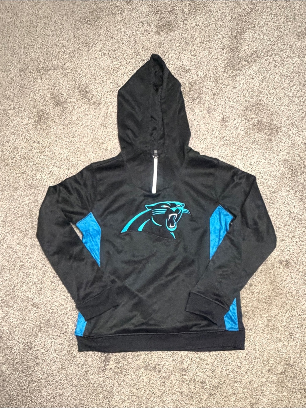 NWT Carolina Panthers NFL Team Boys Youth Black Hoodie Medium 10-12